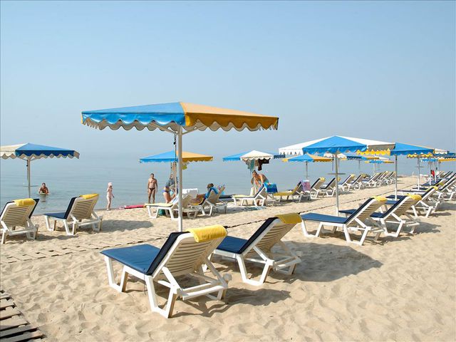 Porfi Beach hotel